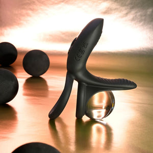 Playboy Pleasure Just Right - Vibrating Cock Ring - Black