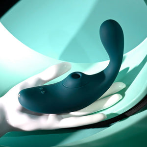 Playboy Pleasure Charmer - Vibrator with Clitoral Suction - Blue