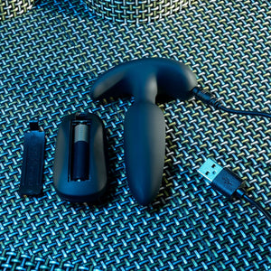 Selopa Black Beauty - Vibrating Butt Plug With Wireless Remote