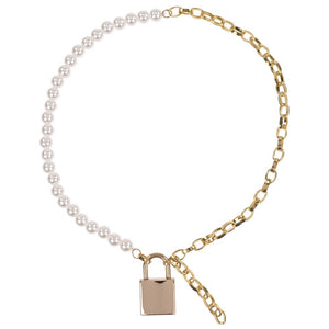 Sex & Mischief Pearl Day Collar - White