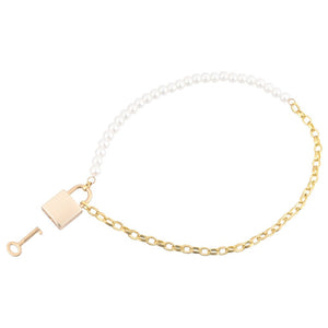 Sex & Mischief Pearl Day Collar - White