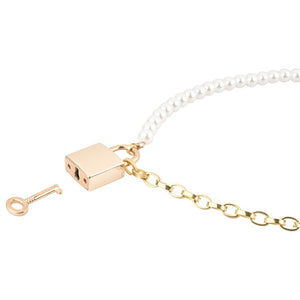 Sex & Mischief Pearl Day Collar - White