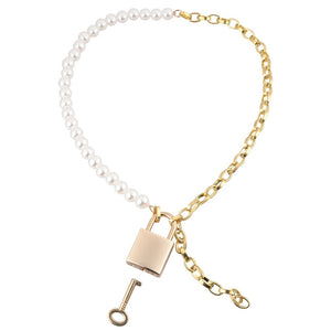 Sex & Mischief Pearl Day Collar - White