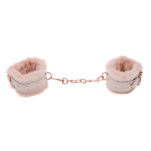 Sex & Mischief Peaches n CreaMe Fur Handcuffs - Peach