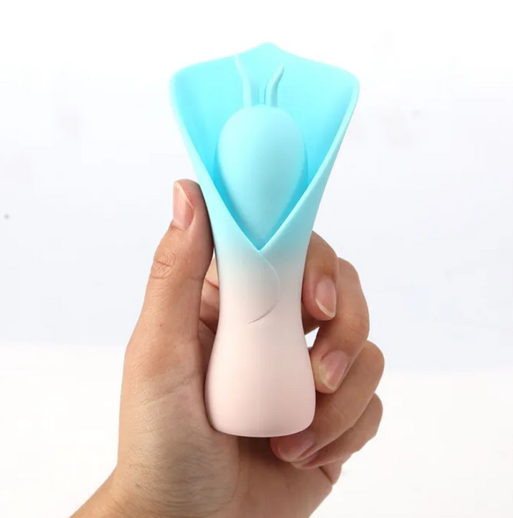 Maia Mina Fluttering Flower Stimulator - Blue