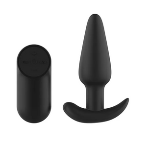 Passion Play Silicone Vibrating 10.4 cm Butt Plug with Remote - Black