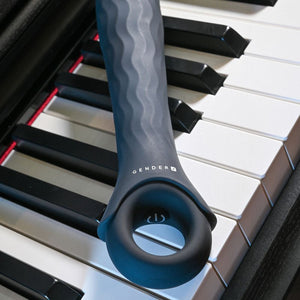 Gender X POWERHOUSE - Black 21.6cm Vibrator